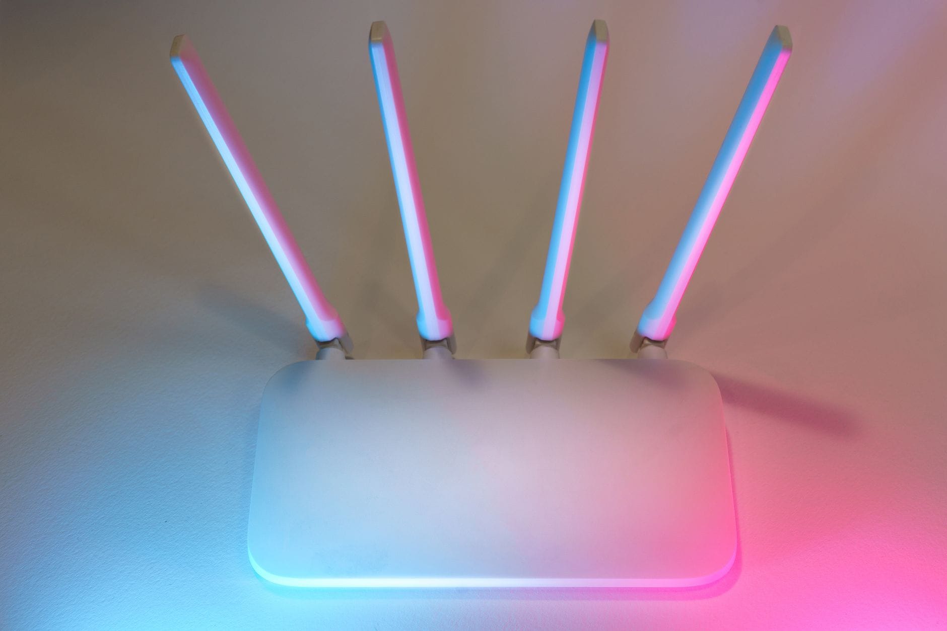 Jaki router do małej firmy porównanie modeli z dobrą ochroną sieci Jaki router do małej firmy porównanie modeli z dobrą ochroną sieci
